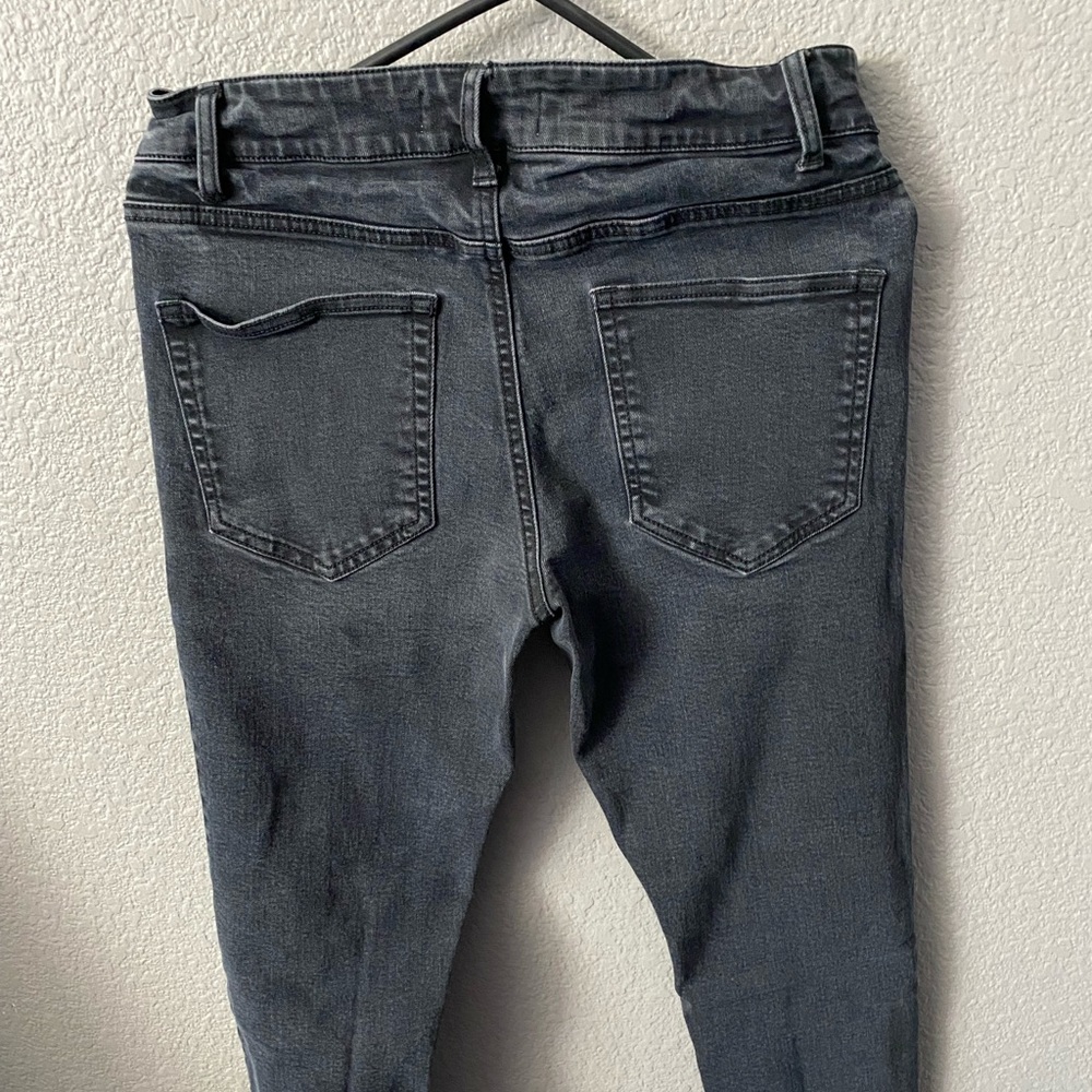 Jeans - Picture 2 of 3